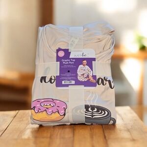 Just Be Graphic Top and Plush Pant Set